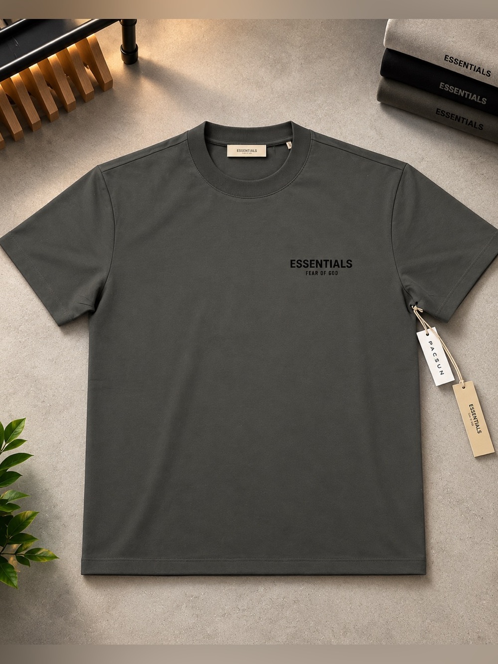 ESSENTIALS Fear of God Black Logo Tee